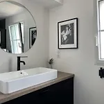 Maison Jasmin, Spacieuse, Avec Piscine Privée Chauffée Hébergement de vacances