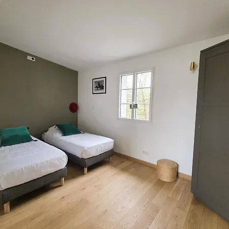 Сasa de vacaciones Maison Jasmin, Spacieuse, Avec Piscine Privée Chauffée *